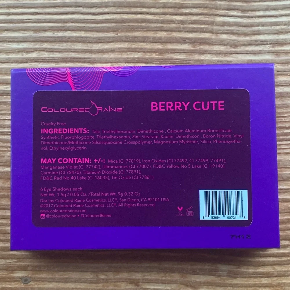 🎉HP🎉 New Berry Cute Coloured Raine Eyeshadow Palette